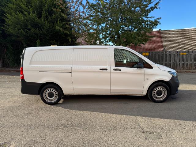 2021 Mercedes-Benz Vito 116Cdi Progressive Van 9G-Tronic (KR71WKN) Image 10