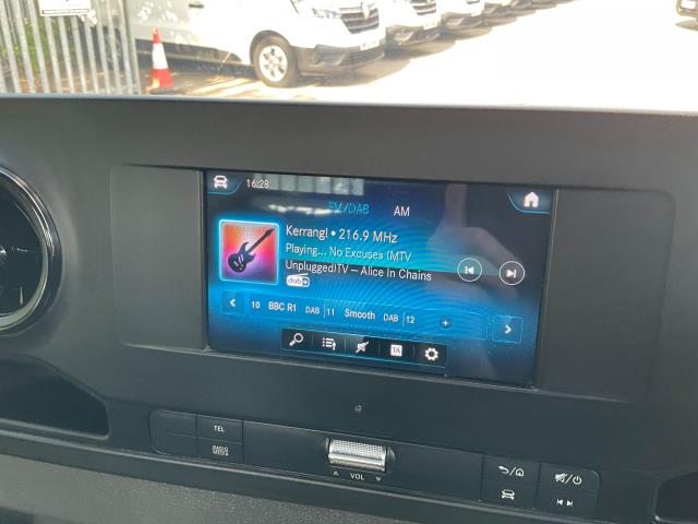 2022 Mercedes-Benz Sprinter 315 CDI L3 Progressive Tail Lift (KR71WMU) Image 21