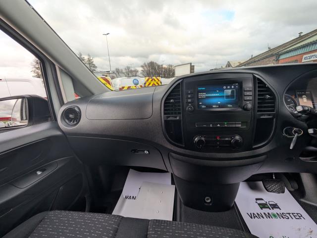 2022 Mercedes-Benz Vito 116Cdi Progressive Van 9G-Tronic (KR71ZHV) Image 28