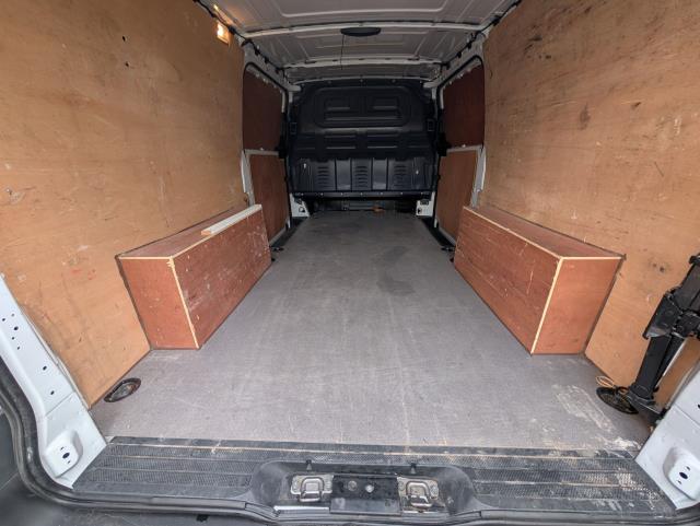 2022 Mercedes-Benz Vito 116Cdi Progressive Van 9G-Tronic (KR71ZHV) Image 12