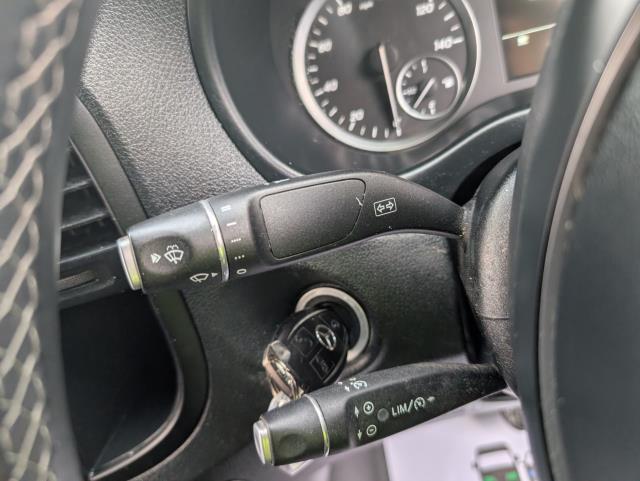 2022 Mercedes-Benz Vito 116Cdi Progressive Van 9G-Tronic (KR71ZHV) Image 25