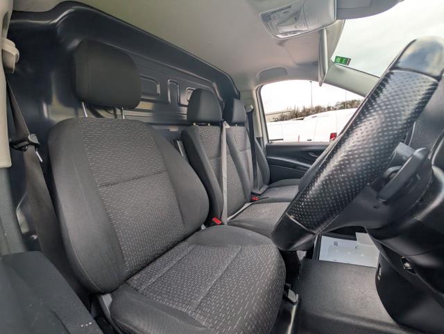 2022 Mercedes-Benz Vito 116Cdi Progressive Van 9G-Tronic (KR71ZHV) Image 18