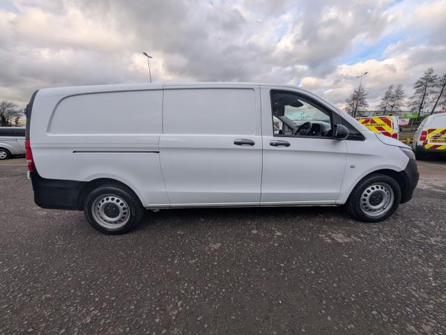 2022 Mercedes-Benz Vito 116Cdi Progressive Van 9G-Tronic (KR71ZHV) Image 14