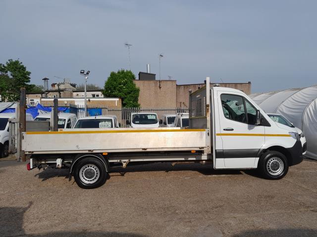 2020 Mercedes-Benz Sprinter 3.5T Chassis Cab 7G-Tronic (KS20WSO) Image 16
