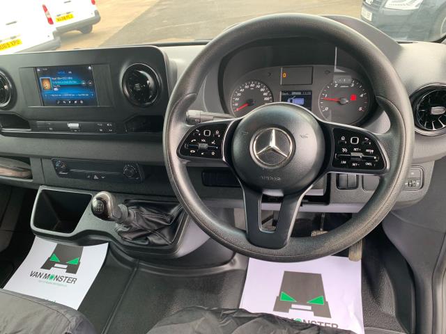 2019 Mercedes-Benz Sprinter 3.5T H2 Van (KS69AAF) Image 15