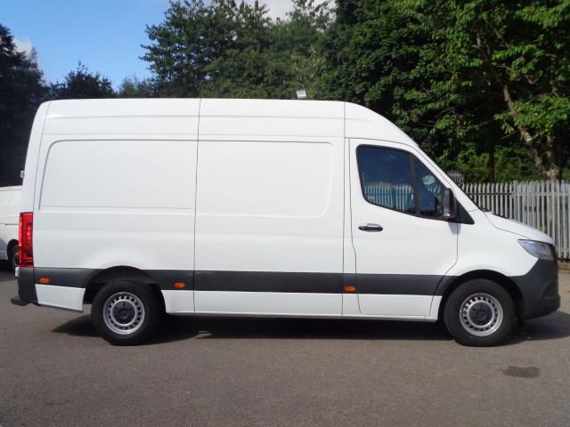 2020 Mercedes-Benz Sprinter 315 CDI LW H2 Progressive MWB (KS70AKN) Image 15