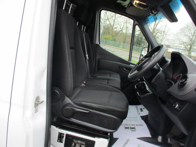 2020 Mercedes-Benz Sprinter 315CDI L2H2 RWD PROGRESSIVE (KS70BKX) Image 11