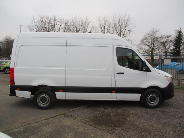 2020 Mercedes-Benz Sprinter 315CDI L2H2 RWD PROGRESSIVE (KS70BKX) Image 3