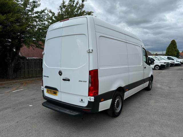 2020 Mercedes-Benz Sprinter 3.5T L2 H2 Progressive Van RWD 315 CDI (KS70DWW) Image 9