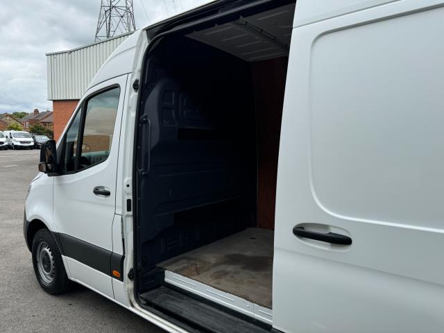 2020 Mercedes-Benz Sprinter 3.5T L2 H2 Progressive Van RWD 315 CDI (KS70DWW) Image 42