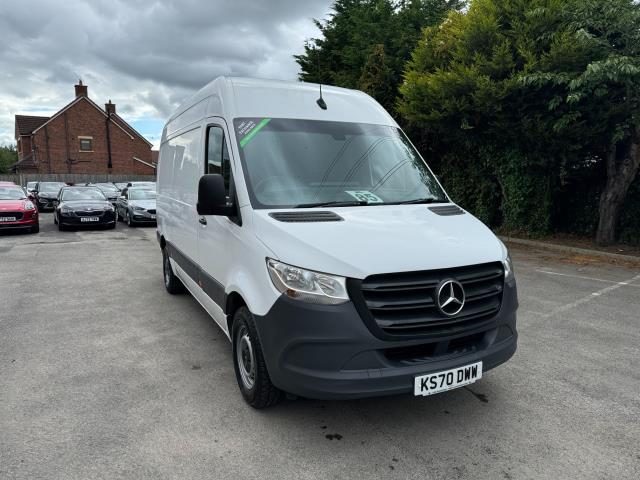 2020 Mercedes-Benz Sprinter 3.5T L2 H2 Progressive Van RWD 315 CDI (KS70DWW) Image 2