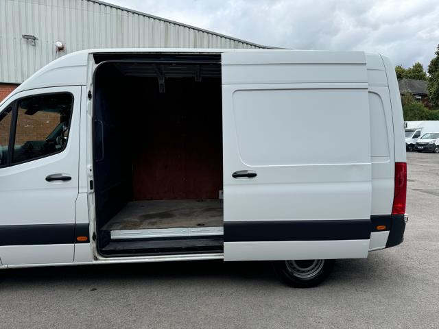 2020 Mercedes-Benz Sprinter 3.5T L2 H2 Progressive Van RWD 315 CDI (KS70DWW) Image 44