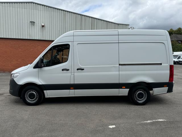 2020 Mercedes-Benz Sprinter 3.5T L2 H2 Progressive Van RWD 315 CDI (KS70DWW) Image 6