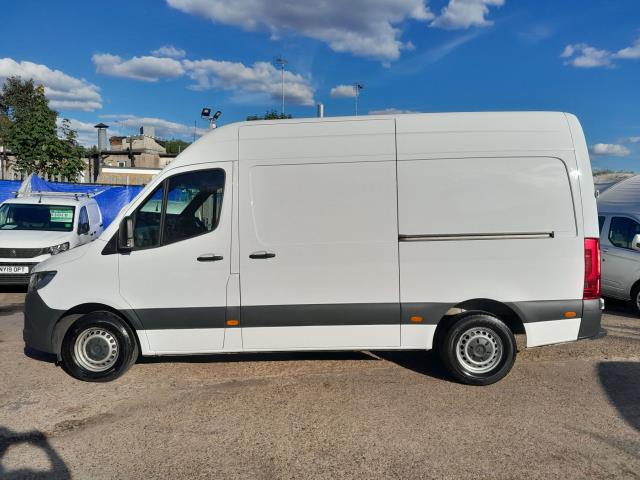 2020 Mercedes-Benz Sprinter 3.5T H2 L2 Progressive Van (KS70DYO) Image 6