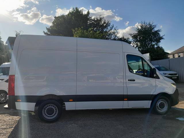 2020 Mercedes-Benz Sprinter 3.5T H2 L2 Progressive Van (KS70DYO) Image 8