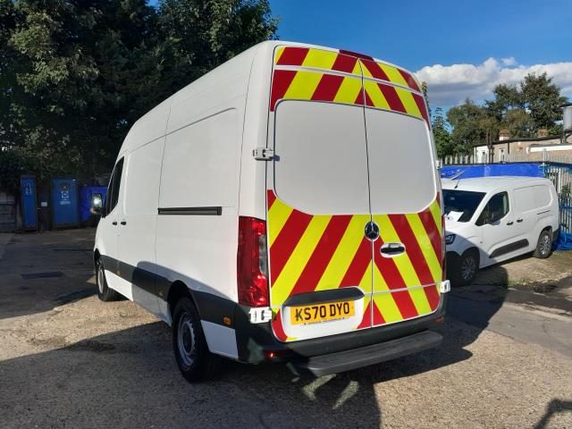 2020 Mercedes-Benz Sprinter 3.5T H2 L2 Progressive Van (KS70DYO) Image 9