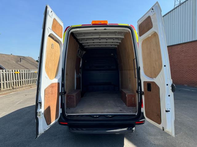 2020 Mercedes-Benz Sprinter 3.5T L2 H2 Progressive Van RWD 315 CDI (KS70KBN) Image 43