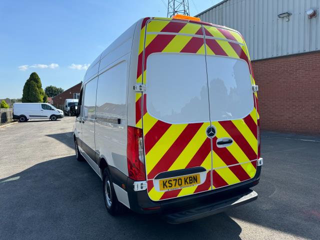 2020 Mercedes-Benz Sprinter 3.5T L2 H2 Progressive Van RWD 315 CDI (KS70KBN) Image 7