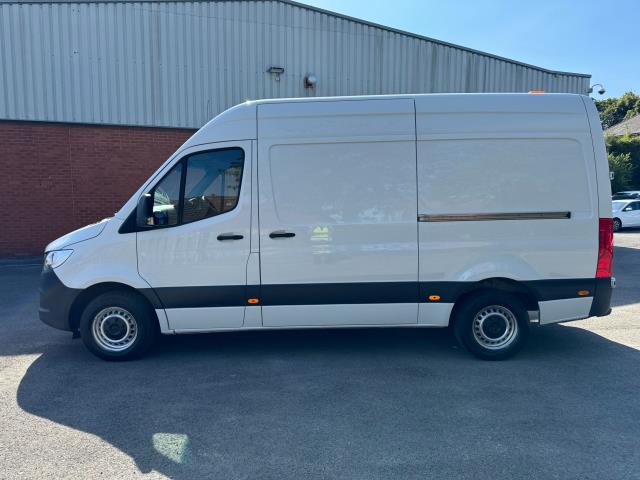 2020 Mercedes-Benz Sprinter 3.5T L2 H2 Progressive Van RWD 315 CDI (KS70KBN) Image 6