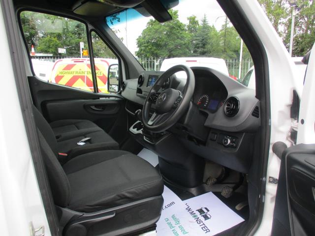 2020 Mercedes-Benz Sprinter 315CDI L2H2 RWD PROGRESSIVE (KS70KBZ) Image 12