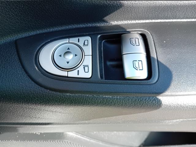 2022 Mercedes-Benz Vito 116CDI L3  PROGRESSIVE 160PS AUTO EURO 6 (KS71CNY) Image 38