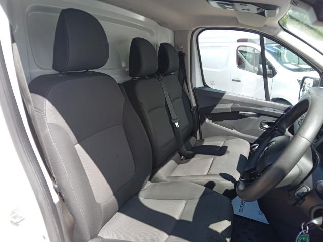 2022 Mercedes-Benz Sprinter 3.5T Progressive Dropside (KS71EWC) Image 15