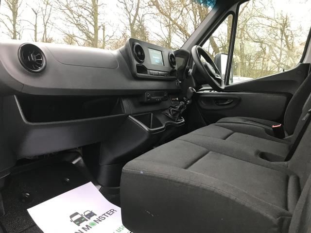 2022 Mercedes-Benz Sprinter 3.5T Progressive Dropside with Tail lift (KS71FSL) Image 21