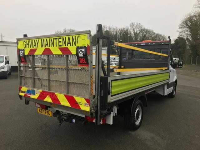 2022 Mercedes-Benz Sprinter 3.5T Progressive Dropside with Tail lift (KS71FSL) Image 9