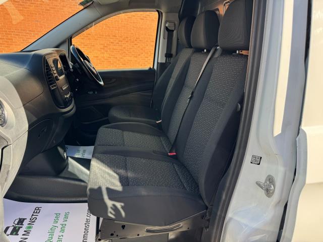 2022 Mercedes-Benz Vito 116Cdi Progressive Van 9G-Tronic (KS71NYN) Image 37