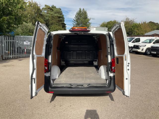 2022 Mercedes-Benz Vito 116Cdi Progressive Van 9G-Tronic (KS71NYX) Image 12