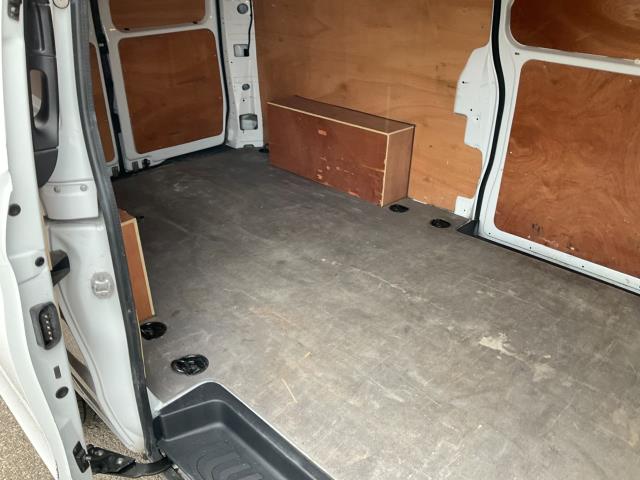 2022 Mercedes-Benz Vito 116Cdi Progressive Van 9G-Tronic (KS71NYZ) Image 16