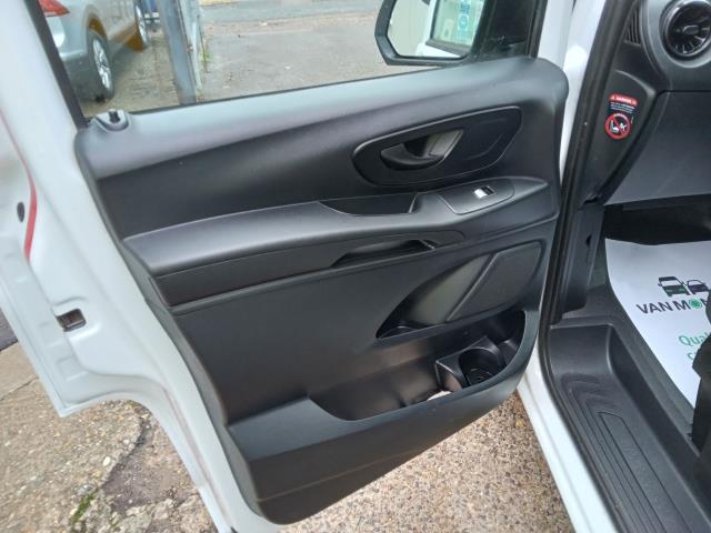 2022 Mercedes-Benz Vito 116Cdi Progressive Van 9G-Tronic (KS71NZJ) Image 16