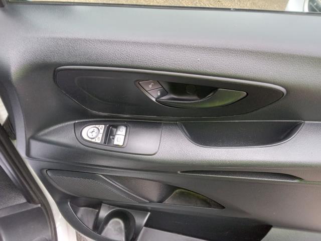 2022 Mercedes-Benz Vito 116Cdi Progressive Van 9G-Tronic (KS71NZJ) Image 19