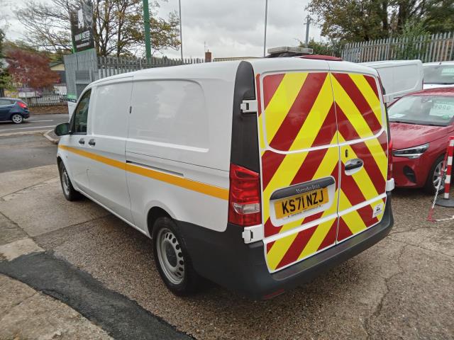 2022 Mercedes-Benz Vito 116Cdi Progressive Van 9G-Tronic (KS71NZJ) Image 10