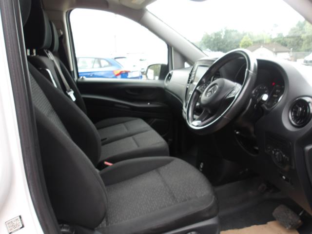 2022 Mercedes-Benz Vito 116Cdi Progressive Van 9G-Tronic (KS71NZX) Image 19