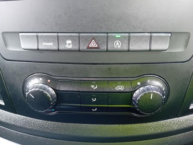 2022 Mercedes-Benz Vito 116CDI L3  PROGRESSIVE 160PS AUTO EURO 6 (KS71OAA) Image 30