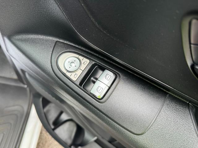 2022 Mercedes-Benz Vito 116 CDI L3 Progressive Van 9G-Tronic (KS71OAD) Image 19