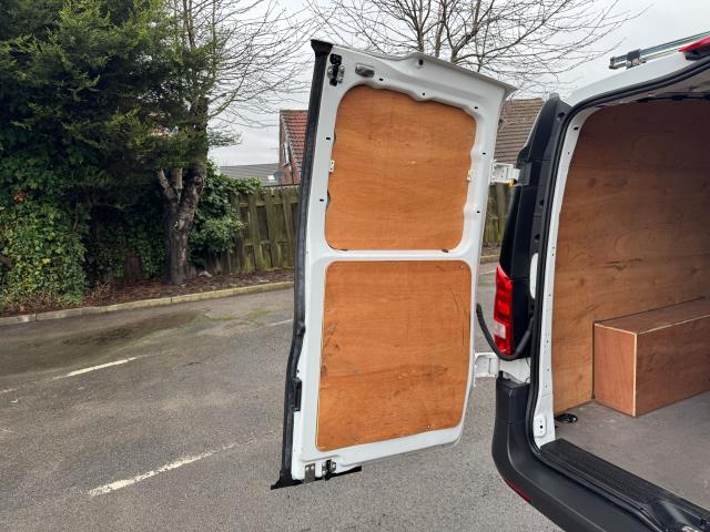 2022 Mercedes-Benz Vito 116 CDI L3 Progressive Van 9G-Tronic (KS71OAD) Image 60
