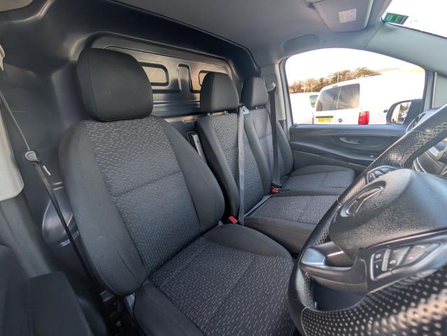 2022 Mercedes-Benz Vito 116Cdi Progressive Van 9G-Tronic (KS71OAG) Image 16