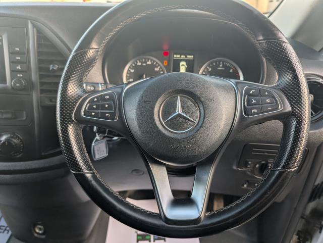 2022 Mercedes-Benz Vito 116Cdi Progressive Van 9G-Tronic (KS71OAG) Image 21