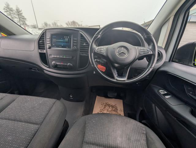 2022 Mercedes-Benz Vito 116Cdi Progressive Van 9G-Tronic (KS71OAH) Image 15