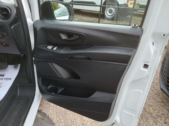 2022 Mercedes-Benz Vito 116Cdi Progressive Van 9G-Tronic (KS71OAL) Image 25