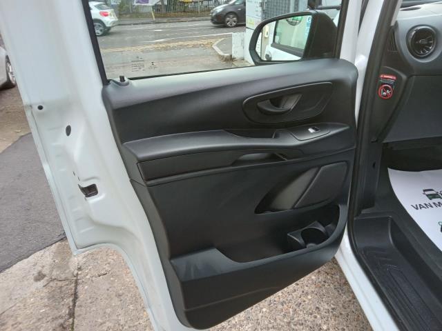 2022 Mercedes-Benz Vito 116Cdi Progressive Van 9G-Tronic (KS71OAL) Image 20