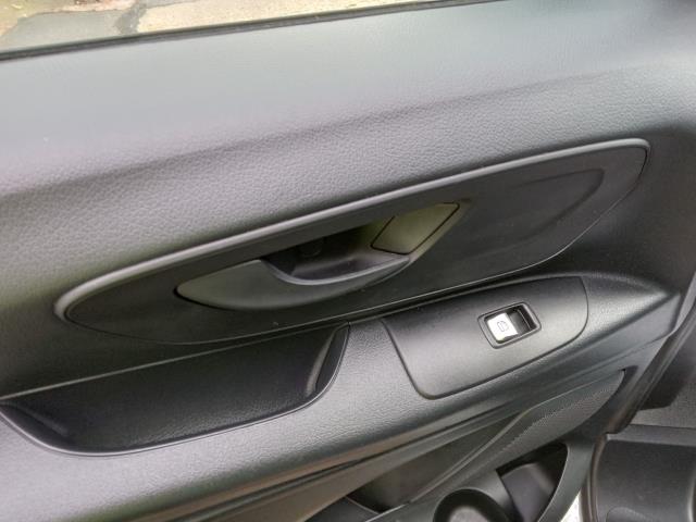 2022 Mercedes-Benz Vito 116Cdi Progressive Van 9G-Tronic (KS71OAL) Image 19