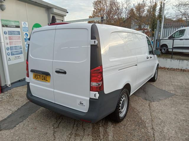 2022 Mercedes-Benz Vito 116Cdi Progressive Van 9G-Tronic (KS71OAL) Image 12