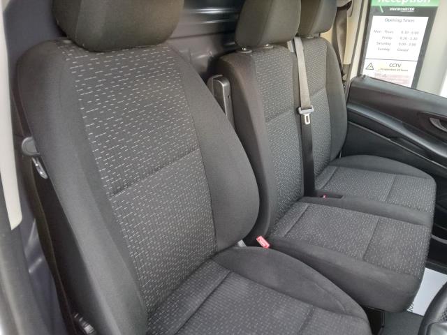 2022 Mercedes-Benz Vito 116Cdi Progressive Van 9G-Tronic (KS71OAL) Image 22