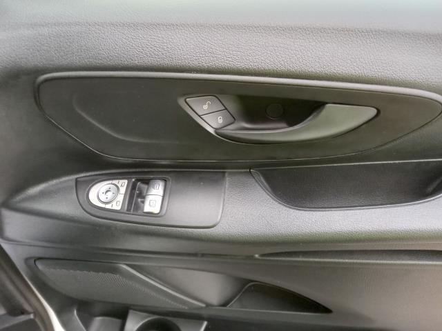 2022 Mercedes-Benz Vito 116Cdi Progressive Van 9G-Tronic (KS71OAL) Image 24