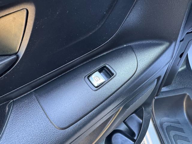 2022 Mercedes-Benz Vito 116 CDI Progressive Van 9G-Tronic (KS71OAW) Image 46