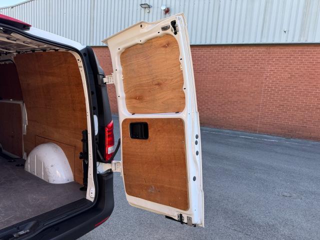 2022 Mercedes-Benz Vito 116 CDI Progressive Van 9G-Tronic (KS71OAW) Image 64