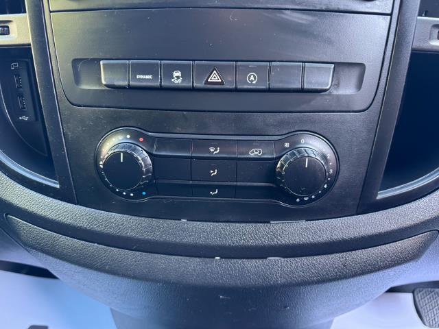 2022 Mercedes-Benz Vito 116 CDI Progressive Van 9G-Tronic (KS71OAW) Image 37